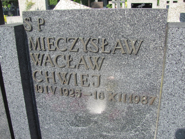 Mieczysław Chwiej 1925 Warszawa Włochy - Grobonet - Wyszukiwarka osób pochowanych